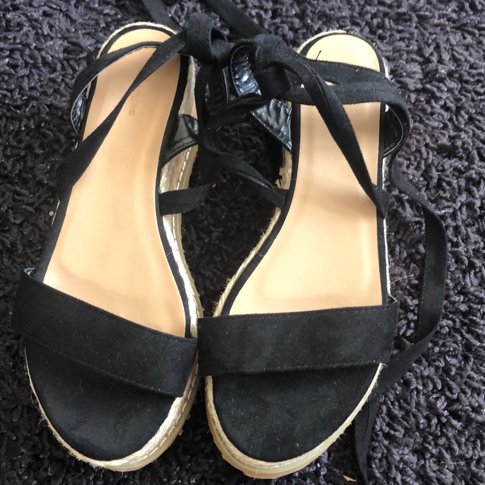 Tie up wedge sandals
